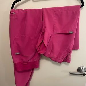 Figs Barbie pink set! Top XS, Bottom XS/T